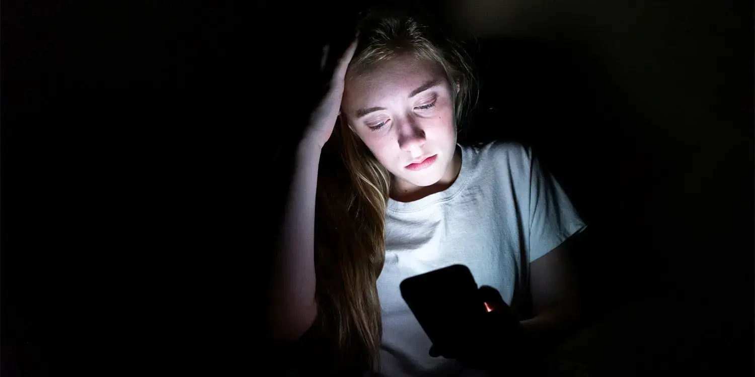 Fitbit Data Show Link Between Teens' Erratic Sleep and Emotional Regulation