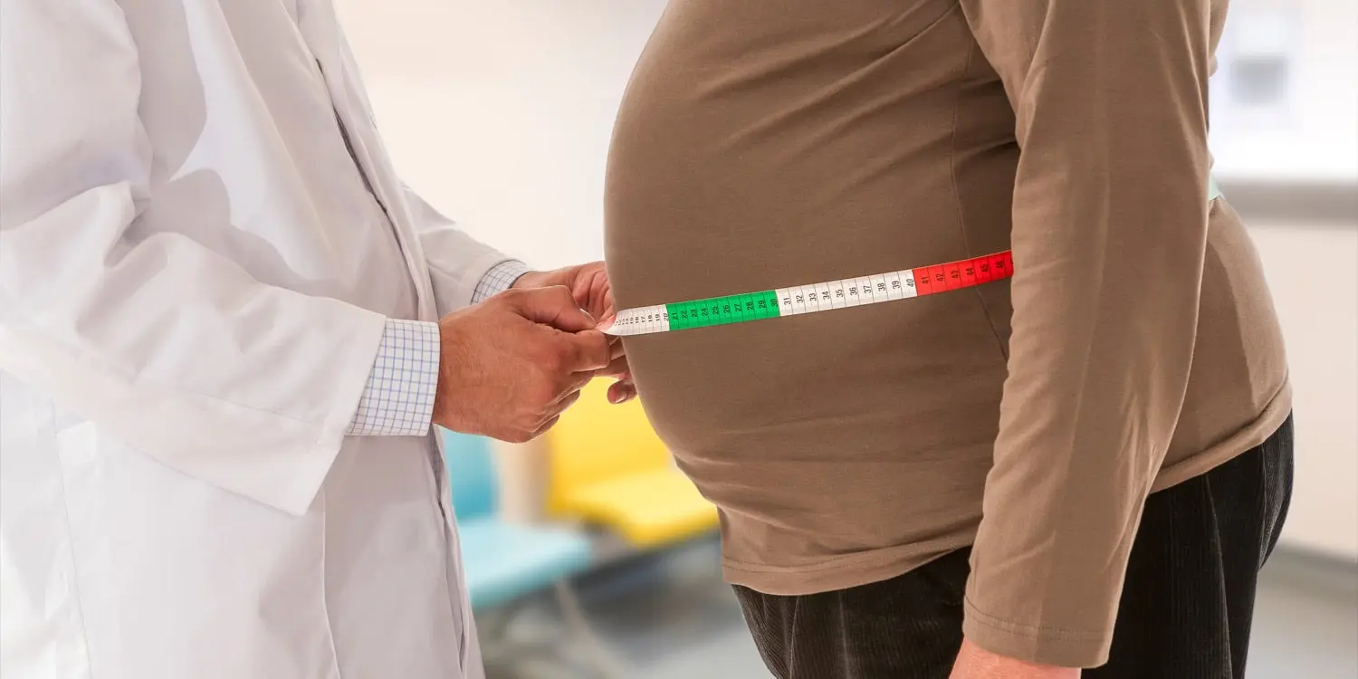 Midlife Belly Fat Linked to Later Alzheimer’s Biomarkers