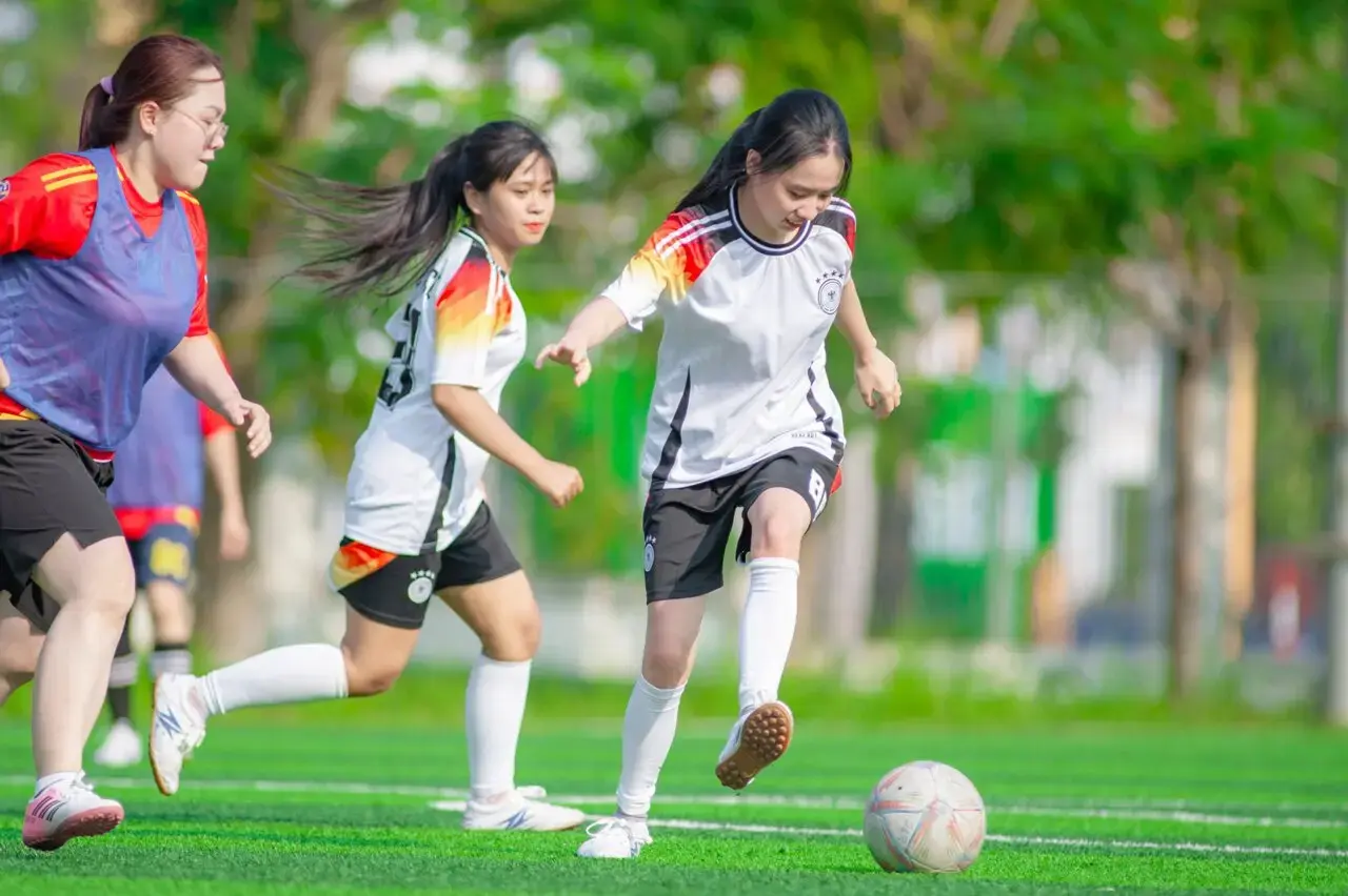 Active teenagers face lower risks of future sleep issues